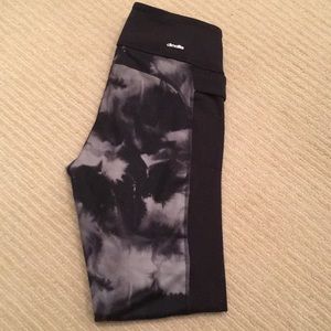 Adidas leggings cropped (New never worn)